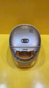 Nồi cơm nội địa Nhật cao tần (IH) Toshiba RC-6XK (0.63L) (003027)_Hàng nội địa Nhật đã qua sử dụng điện 100V