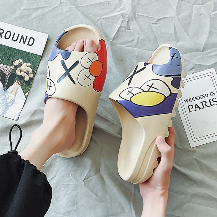 Ready stock! Classic Sesame Street x Kaws Yeezy Slide Couple Slippers Slide flip flop Sliders（Size 36-46)