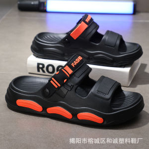 Free Shipping MenS Outdoor Slippers New Summer Sandals MenS Driving Shoes With Soft Soles Beach Shoes And Summer Sports Slippers.
