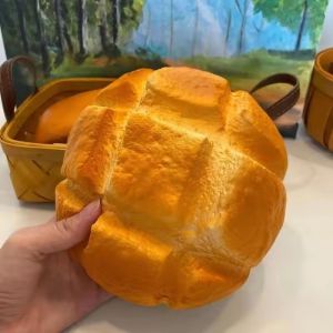 Stress Relief Squishy Mango Squeeze Toys Slowing Rising Sticky Mango Sensory Fidget Toys for Anxiety ADHD Festival Gifts
