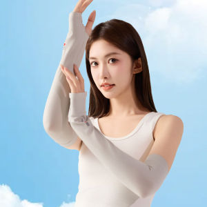 💕ครีมกันแดด Ice Silk💕ปลอกกันแดด Ice Silk UPF50+ สำหรับผู้หญิง ปลอกแขนสำหรับเล่นกีฬากลางแจ้ง ขี่จักรยาน ปลอกแขนไนลอนยืดหยุ่นป้องกันรังสีอัลตราไวโอเลตสำหรับน้ำแข็ง