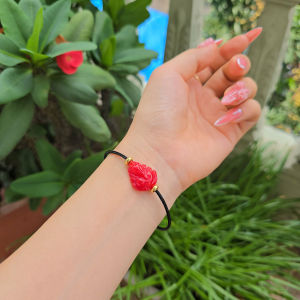 Q1571 Vòng hồ ly chúa Ngọc Huyết dây cáp màu đỏ au đeo nổi bần bật như đóa hoa trên cổ tay ấy - Phong Thuỷ TUDO P