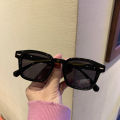 Korean Sunglasses Ladies Retro Glasses UV400 Protection Fashion Accessories. 