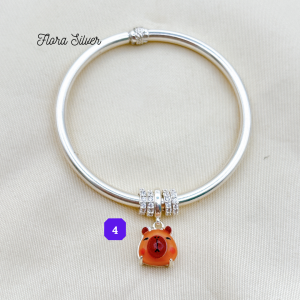 FLORA 0627C - Vòng tay bạc ta hình chuột lang Capybara màu tím mix charm hình quả cầu phay và cầu kim tiề n dành cho bé