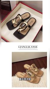 [Free Shipping] 2026 New Niche High-End Vintage Style WomenS Low-Heel Sandals