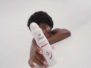 Dove Antiperspirant Dry Spray - Invisible - Clear Finish - 3.8 OZ (107 g) Per Can - Pack of 3 Cans