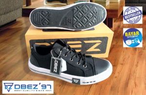 Sepatu Sneakers Pria DBEZ WM02: Kualitas & Keindahan
