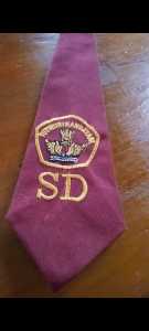 TOPI PLUS DASI SEKOLAH SD
