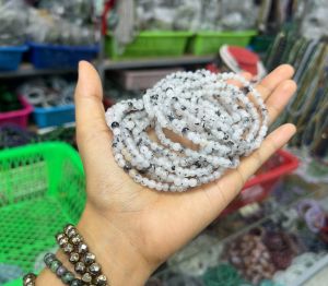 สร้อยแขนหินแก้วขนเหล็ก ขนาด3-4มิล