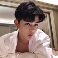 วิกผมสั้นตรง ผมหน้าม้า ดูเป็นธรรมชาติ สไตล์เกาหลี สําหรับผู้ชาย และนักเรียน. 