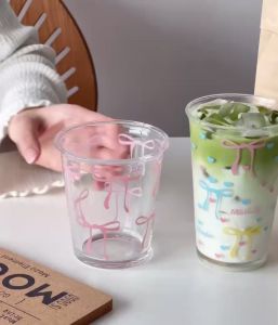 Ly Thuỷ Tinh Hoạ Tiết Nơ 350ml Xinh Xắn Miệng Loe Chịu Nhiệt Cao Uống Matcha Trà SữaDùng Trang Trí-Chihirostore.decor