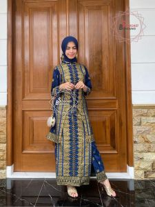 (BISA COD)SETELAN ATASAN DAN ROK ANISA MOTIF SONGKET PRINTING BUKAN TENUN YA CEWEK SAJA DAPET BAJU TUNIK DAN ROK SPAN BATIK JUPRI ( ADA COUPLE DAN SERAGAM DI FOTO PRODUK LAINNYA YA) GALLERYKEBAYA RUMAH SONGKET BANDUNG GAUNHIJABSALE SONGKET PALEMBANG