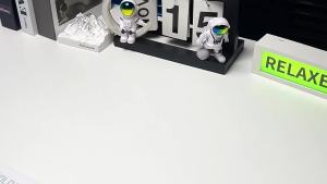 Ergonomic Desktop Device Stand Holder & Multi-Angle Protective Digital Accessory | Pemegang Telefon Meja Boleh Laras Duduk Logam Padat