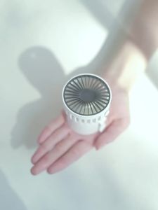 微型迷你小风扇手持挂脖可充电便携式随身携带小型挂腰静音电风扇