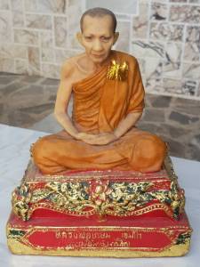 พระบูชาหลวงพ่อเกษม สุสานไตรลักษณ์ จ.ลำปาง ปี2530 (รุ่นออกวัดพุทธสันติภาวนา) หน้าตัก 4.6 นิ้ว