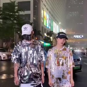 M&GS เสื้อยืดแขนสั้นทรงหลวมสำหรับผู้ชาย ทรงเข้ารูป เซ็ตการแสดงสด สีเงิน แฟชั่นฮิปฮอป เสื้อแขนสั้นทรงเข้ารูป วัยรุ่น ฤดูร้อน