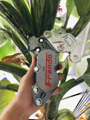 Heo dầu frando 4piston kèm pát raider/satria đĩa zin (290/295mm) kèm 2 ốc salayza