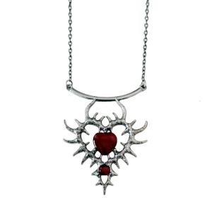 Fashionable Love Gothics Themed Heart Pendant Necklace with Sparkling Diamonds Portable Gifts for Her on Any Occasion
