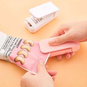 Mini Portable Sealing Machine / Household Electric Heat Sealing Machine / Bag Sealing Machine For Vacuum Bags Snack Bags