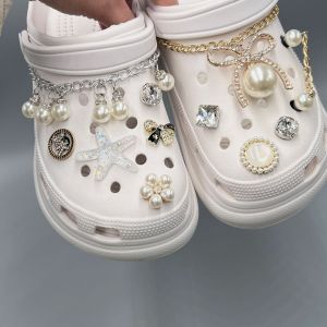 Luxury Style Crocs Charms Shoe Buckle DIY Pearl Alloy Shoe Chain Large Pearl Crystal Diamond Alloy Shoe Buckle for Crocs