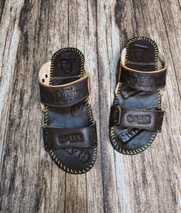 Sandal kulit cowok sendal pria awet dan kuat