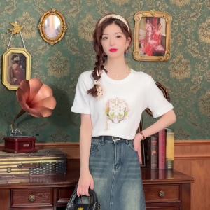 Ammin 2024เสื้อเบลาส์เอวแขนสั้นคอกลมผู้หญิงเสื้อเบลาส์สไตล์วินเทจอัดพลีทเอวเสื้อยืดผ้าฝ้ายประดับหมุดหัวใจจีนใหม่