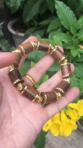 Vòng tay trầm hương tốc tự nhiên