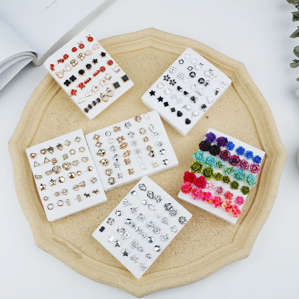 18 Pairs Retro Korean Fashion Earrings Mixed Styles Gold Silver