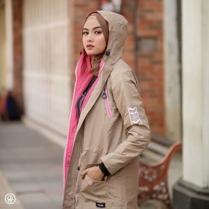 Hijacket Montix Cream Bahan Waterproof and Windproof Full Dourmil Dacron JAKET HIJAB WANITA MUSLIMAH Jaket Wanita Panjang | Outerwear For Hijaber Mantel Musim Dingin - Jaket Parka Parasut - Jaket Wanita Kekinian