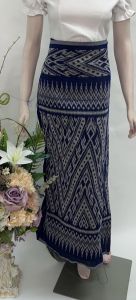 ผ้าไหมฝ้ายคราม สีคราม สีดำ สีเข้ม ม่วงเข้ม ลายขอนาค ขอเจ้าฟ้า กว้าง1เมตรยาว2หลา(ยังไม่ตัดเย็บ) ผ้าซิ่น ผ้าตัดชุดไทย