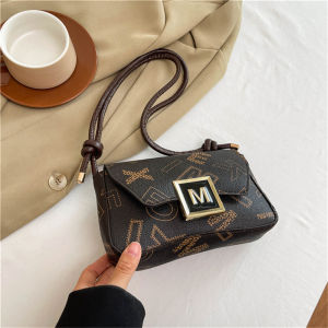 QNQN กระเป๋าสะพาย PU สำหรับผู้หญิงผู้หญิงแฟชั่นกระเป๋าสะพายตัวอักษรพรีเมี่ยมกระเป๋าสะพายไหล่ประณีตพิมพ์วินเทจใต้วงแขนกระเป๋าสี่เหลี่ยมขนาดเล็ก