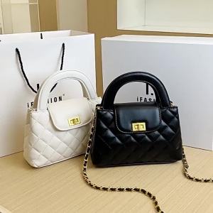 2024 New style-inspired fashion quilted chain bag flap handbag elegant ladys shoulder and crossbody bag light luxury noblewomans bag