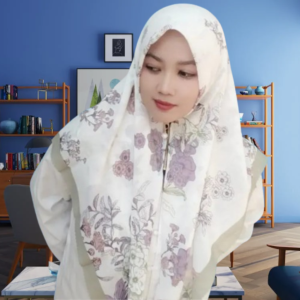Hijab Segi Empat Wanita Resleting Instant Motif Voal Lembut Pinggiran Jait Jatuh Mudah Dibentuk Tidak Licin Warna Tidak Pudar Nyaman Dipakai Harian 110x110 cm