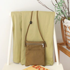 IELGY กระเป๋าโทรศัพท์มือถือผ้าไนลอนลำลองสไตล์ญี่ปุ่นกระเป๋าสะพายไหล่ขนาดเล็กช็อปปิ้งเข้ากับทุกชุดน้ำหนักเบาทันสมัยเพียงแมสเซ็นเจอร์สะพายไหล่เดียว