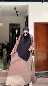Abaya Turkey Size M: Pakaian Wanita Elegan