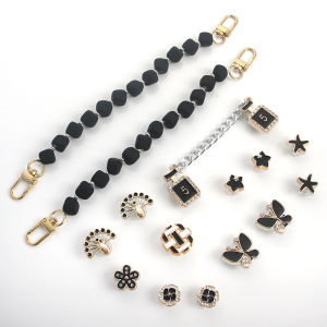 Crocs Jibbitz Charms DIY Crystal Diamond Shoes Buckle Detachable Chain No.5 Perfume Bottle Butterfly Decoration for Crocs