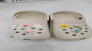 Charm sticker 3D jibbitz gắn dép sục dép cross mẫu A53