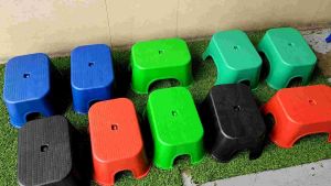 เก้าอี้พลาสติก รับน้ำหนักได้มากถึง80-100กิโลกรัมมีสีให้เลือกลายสี