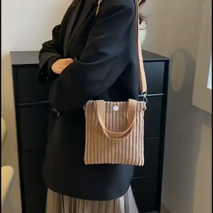 กระเป๋าโท้ตมินิกระเป๋าผ้าลูกฟูกสำหรับสตรีพาดลำตัวทรงสี่เหลี่ยมจัตุรัสกระเป๋าสะพายขนาดเล็กสำหรับฤดูใบไม้ผลิฤดูร้อน