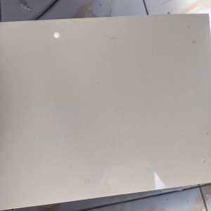 GRANIT HITAM  PREMIUM KUALITAS NO 1 UNTUK BAHAN PEMBUATAN BATU NISAN DAN PRASASTI UKURAN 30 CM X 20 CM