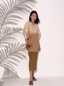 one size (45-75kg) Plus Size Womens Batwing Sleeve V-Neck Contrast Color Pleated Dress