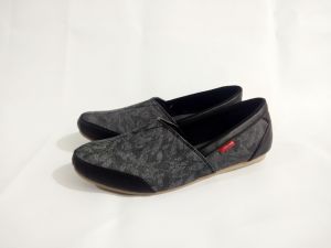 Sepatu Wanita Slip On Terbaru KC002 Hijabers / Sepatu Slip On Wanita Simple Elegan dan Nyaman di Pakai