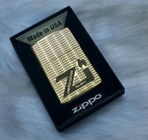 Bật Lửa Zippo Logo Ngọn Lửa Limited Mộc Đáy Ngược Đời La Mã XIII Phiên Bản Giới Hạn ( Tặng Kèm Phụ Kiện)