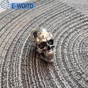 【E-WOITD】 จี้กุญแจรูปหัวกะโหลกปีศาจฝาครอบกุญแจโลหะรูปหัวกะโหลกปีศาจของตกแต่งที่ใส่กุญแจแบบสากลอุปกรณ์ตกแต่งรถคันฝาครอบกุญแจสำหรับรถจักรยานยนต์