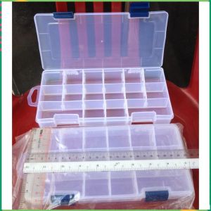 Hộp nhựa nhiều ngăn 16 ngăn dài nắp cài móc treo vách tháo được. 23x11x35cm. v533
