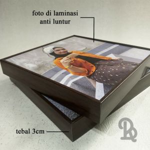 (BISA COD) CETAK FOTO PLUS BINGKAI 3D FRAMEBOX 10RS / 21x30 cm Wall Decor / Foto bisa di pasang di dinding tanpa Paku Bisa Stand di Meja Exclusive hanya di Pemanis Dinding Official dan Tersedia ukuran Custom Sesuai Keinginan