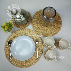 Placemat Anyaman Eceng Gondok Alas Piring Alas Foto Kerajinan Anyaman Jogja