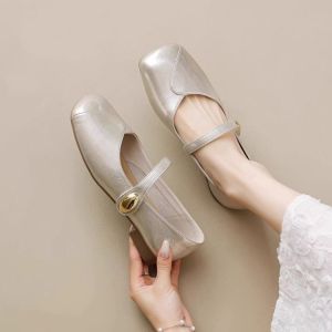 Free Shipping WomenS Flats 2026 Autumn New Collection Designed To Be Paired With Skirts Made Of Soft Leather With A Soft Sole WomenS Flat Shoes