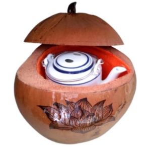 Bộ bình ủ trà trái dừa khắc hình "Hoa sen" / Bình trà 04 - 09 lít / Giữ ấm 3 - 6 giờ / Sản phẩm sản xuất thủ công trứ danh xứ dừa Bến Tre