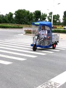 Electric Tricycle Canopy Hood Headshed Cab Windshield Motorcycle Canopy Three-Wheel Canopy Bike Shed